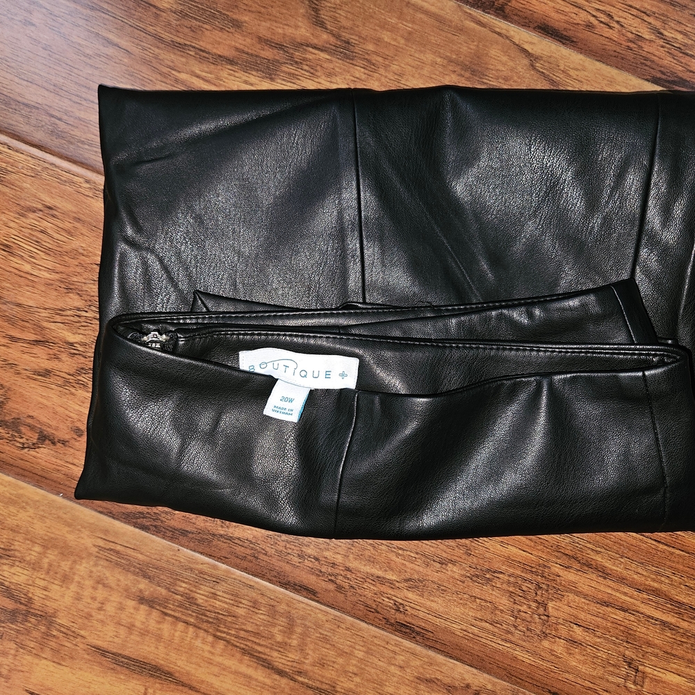 Boutique Black Leather Skirt